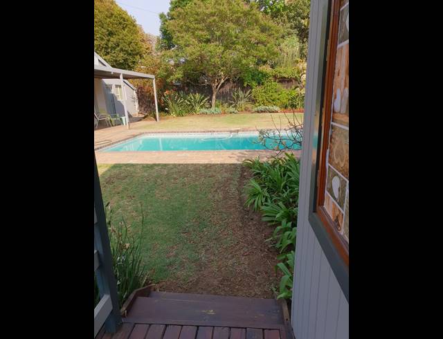 Business property to rent in WITKOPPEN